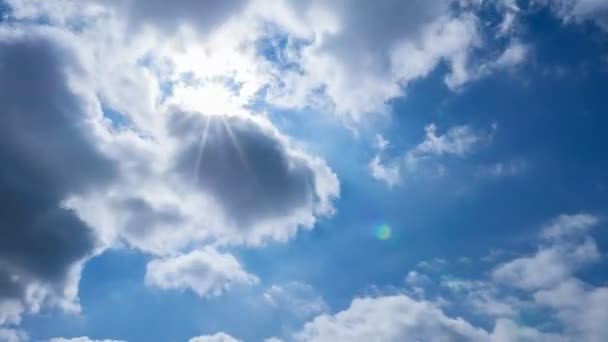 푸른 하늘의 구름들 — 비디오
