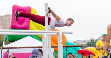  Adam Özgürlük Squ bir hile 