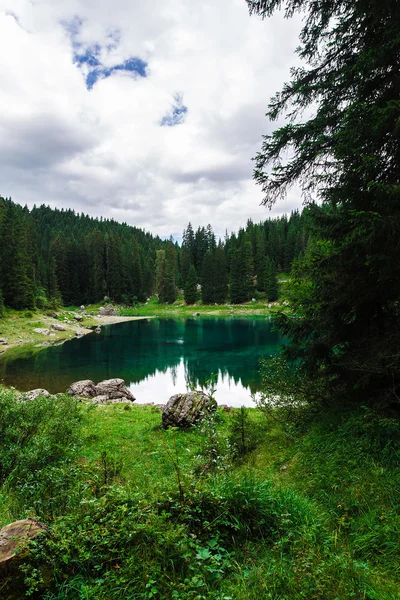 See in den Alpen — Stockfoto