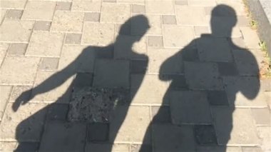 hareket eden gölgeler, erkek ve kadın 