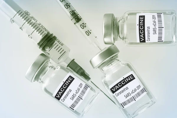 Spruta Och Läkemedelsflaska För Injektion Influensavaccinkoncept — Stockfoto