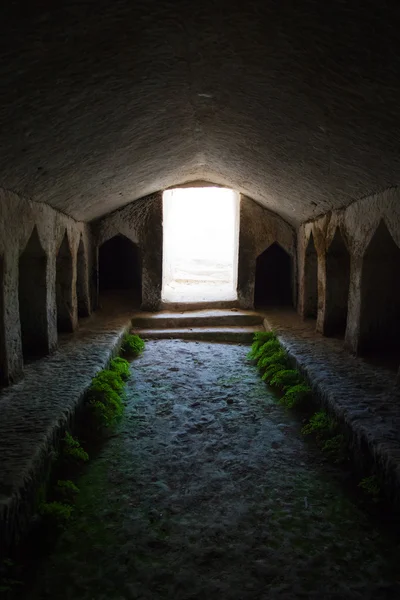 Ancient stone tomb — Stock Photo, Image