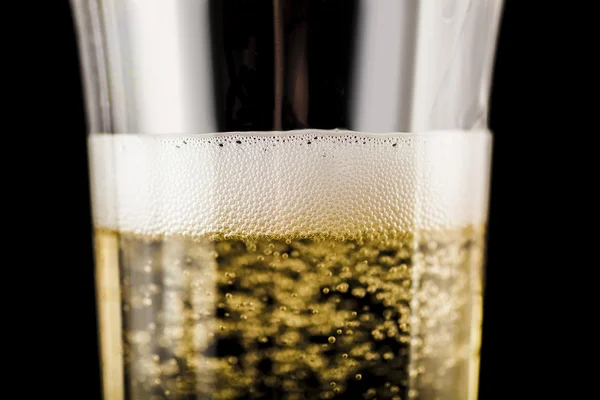 Шампанське в склянці крупним планом — стокове фото