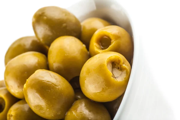Fyllda gröna oliver marinerade — Stockfoto