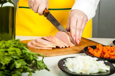 bıçak kesim sosis cook