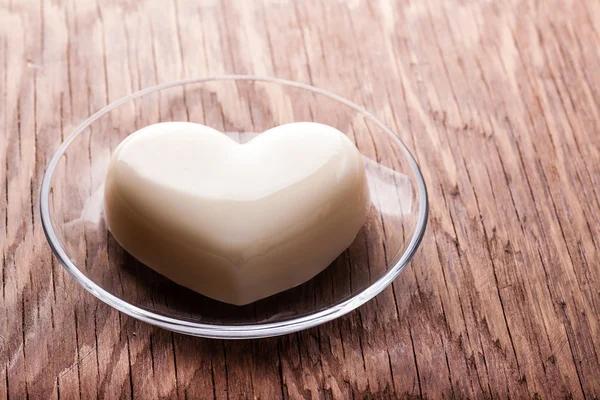 Vanilj gelé i form av hjärta — Stockfoto