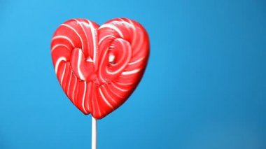 Lolipop bir kalp şeklinde