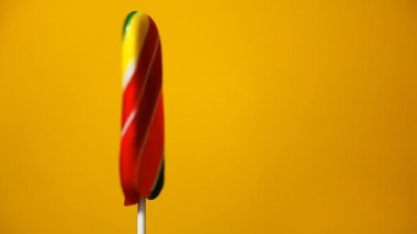 renkli tatlı lolipop