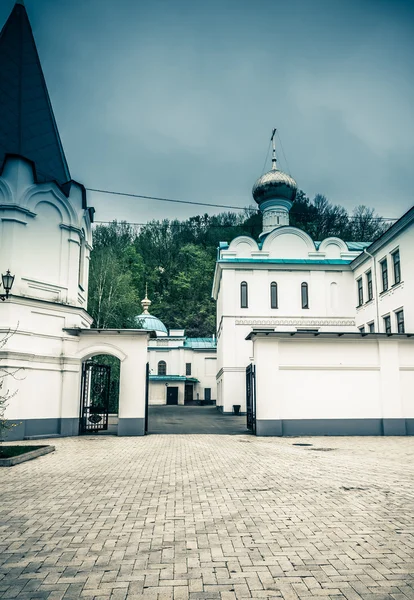 Ortodoks Manastırı avlu — Stok fotoğraf