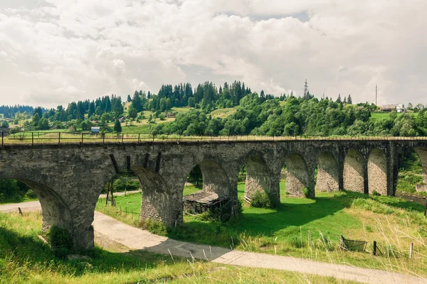 Eski demiryolu köprü viyadük 