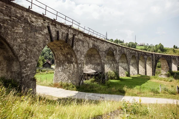 Eski demiryolu köprü viyadük 