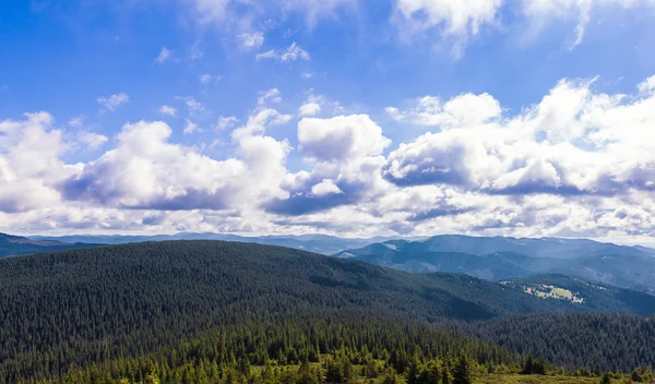 Montenegrin ridge in Carpathians — Stock Photo, Image