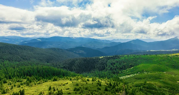 Vista da montanha Goverla — Fotografia de Stock