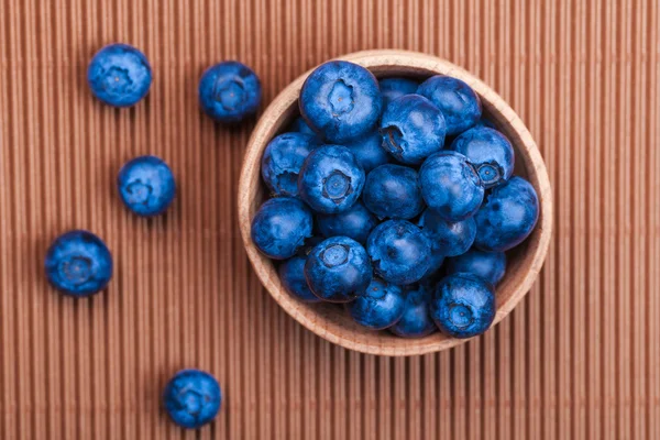 Fresh blueberries in bowl — Stock Photo, Image