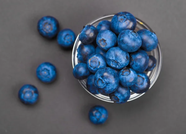 Fresh blueberries in bowl — Stock Photo, Image