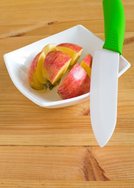 Ripe sliced organic apple — Stock Photo, Image