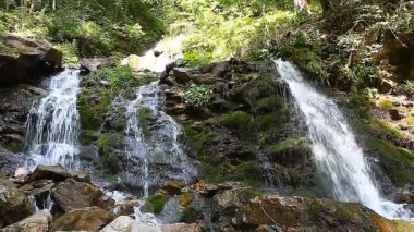 Şelalenin manzarası