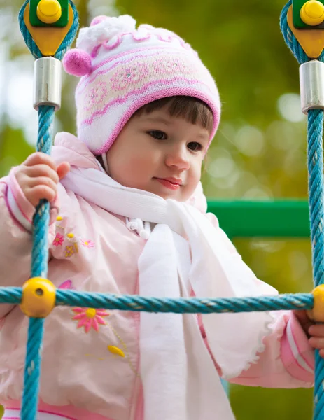 Ritratto di una bambina — Foto Stock