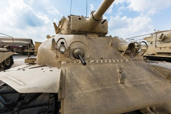 Старый военный танк — стоковое фото