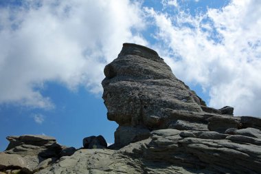 Sfenks - Romanya 'nın Bucegi Dağlarında kaya oluşumu