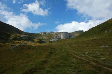 Romanya 'nın Bucegi Dağları' ndaki Türk Camii sallanıyor