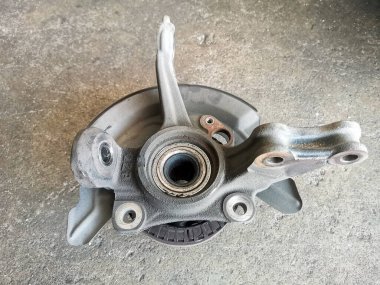 Bu tekerlek taşıyıcı montajın bir görüntüsü.