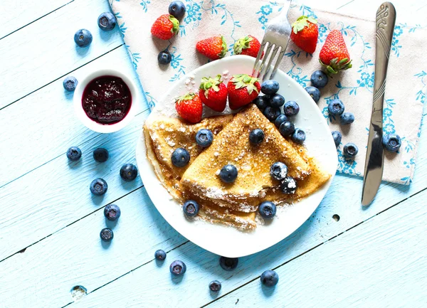 Deliziosa colazione crepes — Foto Stock