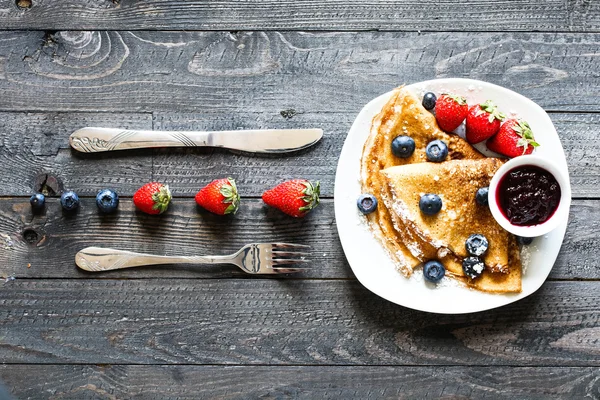 Leckere Crêpes Frühstück — Stockfoto