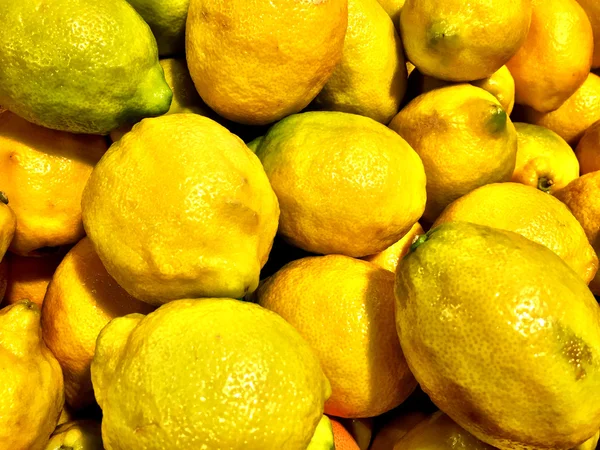 Box of Lemons at the super market — Stock Photo, Image