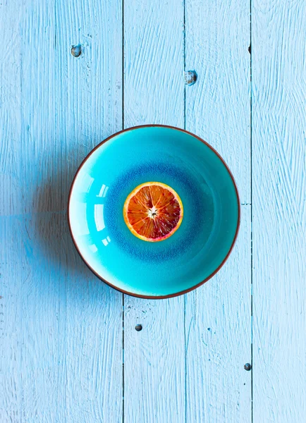 Orange fruit over wood table — Stock Photo, Image