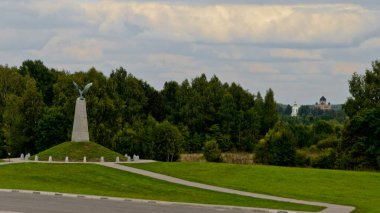 Borodino, Rusya 'nın kırsal yerleşim yeri - 25 Ağustos 2021: Borodino' da ölen Napolyon ordusu askerlerine