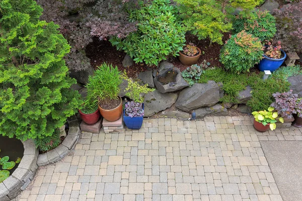 Backyard Patio Landscaping Overview — Stock Photo, Image