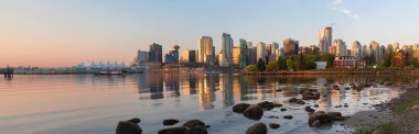 Stanley Parkı gündoğumu Panorama, Vancouver Bc manzarası
