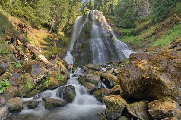 Quedas Creek Falls Nível Médio — Fotografia de Stock