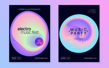 Yaz posteri ve müzik festivali broşürü.