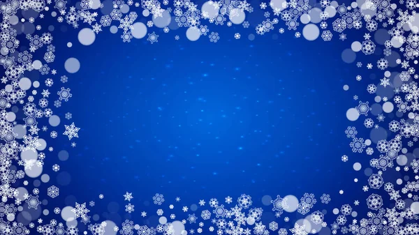 Neujahrsrahmen Mit Kalten Schneeflocken Auf Blauem Horizontalen Hintergrund Mit Funkeln — Stockvektor