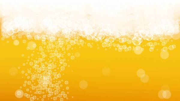 啤酒背景与现实的泡沫 酒吧和酒吧菜单设计 横幅和传单用清凉液体饮料 黄色水平啤酒背景与白色泡沫 一品脱金银花或啤酒 — 图库矢量图片