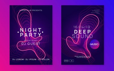 Ses telleri. Dinamik gradyan şekil ve çizgi. Moda konseri broşürü. Neon ses ilanı. Elektro dans müziği. Elektronik festival etkinliği. Kulüp DJ posteri. Tekno trans partisi.