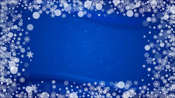 圣诞雪花在蓝色的背景上闪烁着火花 冬季横幅 优惠券 圣诞雪花派对活动的横向框架 假日庆祝降雪 — 图库矢量图片