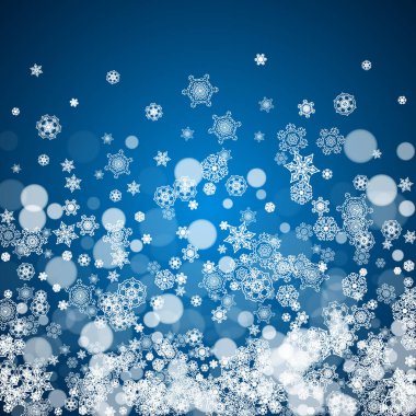 Mavi arka planda soğuk kar taneleri olan yeni yıl çerçevesi. Kış penceresi. Hediye çekleri, reklamlar, afişler, el ilanları, satış teklifleri, etkinlik davetiyeleri için Noel ve Yeni Yıl çerçevesi. Kar yağıyor ve bokeh