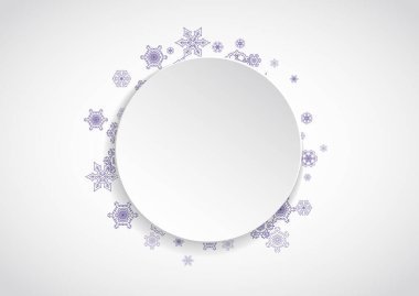 Kar çerçevesi, ultraviyole kar taneleriyle birlikte indirimli. El ilanı, hediye kartı, davetiye, iş teklifi ve ilan için kış sınırı. Noel beyaz arka planı. Kağıt pankart ve kar çerçevesi. Karlı zemin