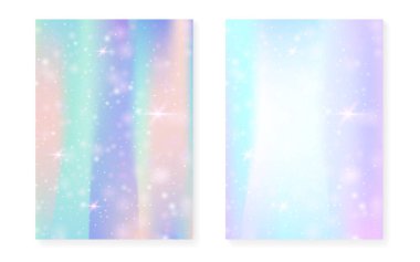 Kawaii gökkuşağı gradyanı olan prenses arkaplanı. Sihirli tek boynuzlu at hologramı. Holografik peri seti. Mistik fantezi kapağı. Hoş kız partisi daveti için pırıltılı ve yıldızlı prenses arkaplanı.