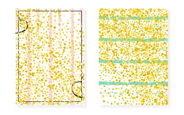 Noktalı ve pullu altın renkli kartlar. Düğün ve düğün davetiyesi konfeti ile ayarlandı. Dikey çizgili arka plan. Parti, etkinlik için altın parıltılı kartlar, tarih ilanlarını kaydet.