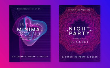 Dans ilanı. Yaratıcı şov broşürü seti. Dinamik akışkan şekil ve çizgi. Neon dans ilanı. Elektro trans müzik. Tekno DJ partisi. Elektronik ses olayı. Kulüp festivali posteri.