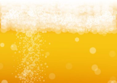 Bira arka planı. El yapımı bira sıçraması. Oktoberfest köpüğü. Restoran afişi. Gerçekçi beyaz baloncuklu açık bir bira. Bira arkaplanlı portakal bardağı için soğuk sıvı içecek..