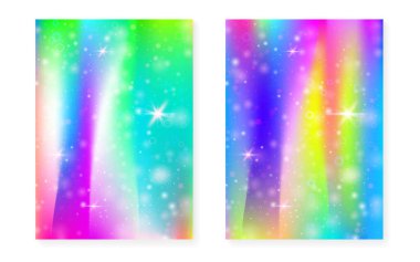 Kawaii arka planında gökkuşağı prensesi gradyanı var. Sihirli tek boynuzlu at hologramı. Holografik peri seti. Yaratıcı fantezi kapağı. Kawaii 'nin geçmişinde güzel kız partisi daveti için ışıltılar ve yıldızlar var..
