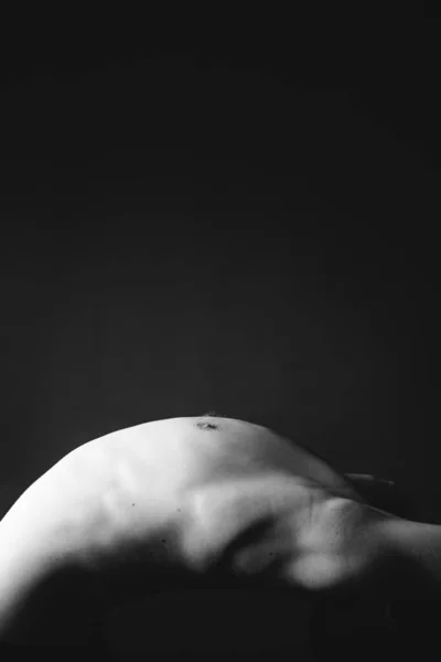 男性の体の黒と白の肖像画の詳細 — ストック写真