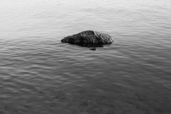 Close Water Texture Smooth Waves Water Shore Landscape Photo Water — Stock Photo, Image