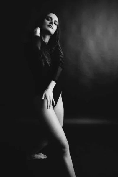 Stilvolles Und Modisches Foto Schwarz Weiß Kunstporträt Eines Mädchens Body — Stockfoto