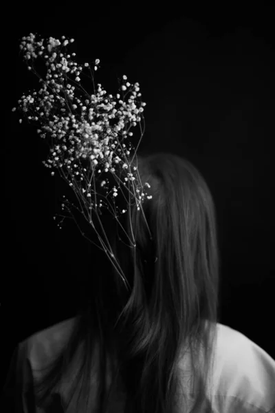 People Dry Plants Minimalistic Black White Portrait Girl Herbarium Space — Stock Photo, Image